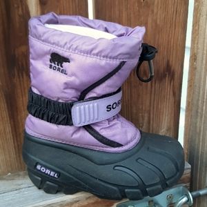 Sorel insulated waterproof winter snow boots purple & black toddler sz 10